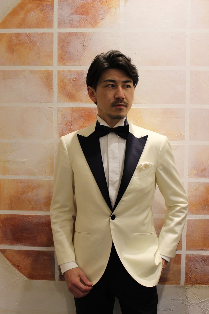秋の結婚式に向けてオーダータキシードの紹介